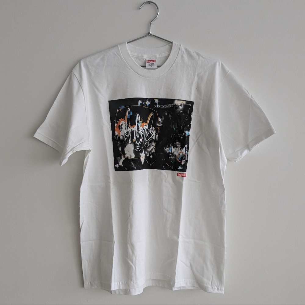Supreme x Futura tee size medium